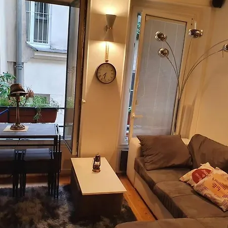 Cozy Heart Of Paris, 3 Mins Louvre *